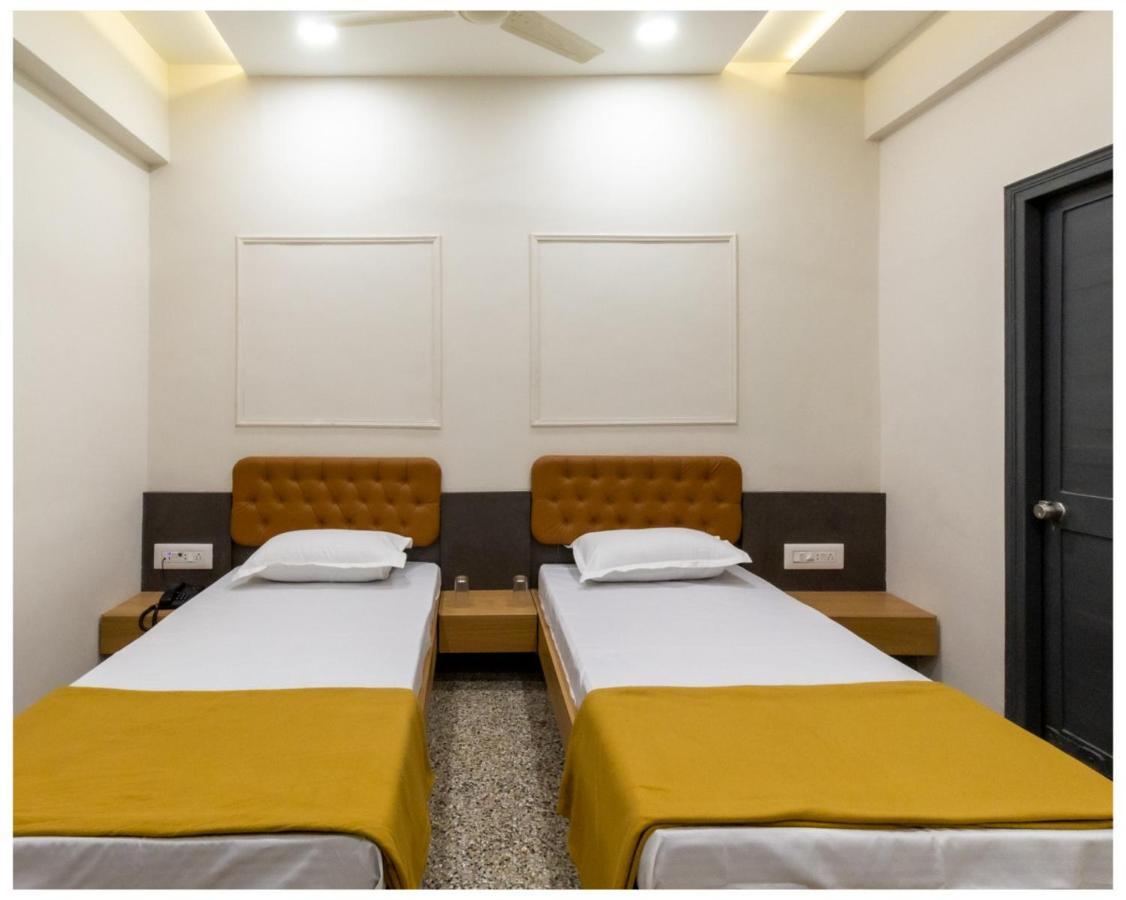 Prince Residency Club House Jamnagar Ngoại thất bức ảnh