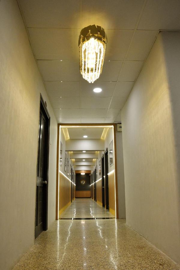Prince Residency Club House Jamnagar Ngoại thất bức ảnh
